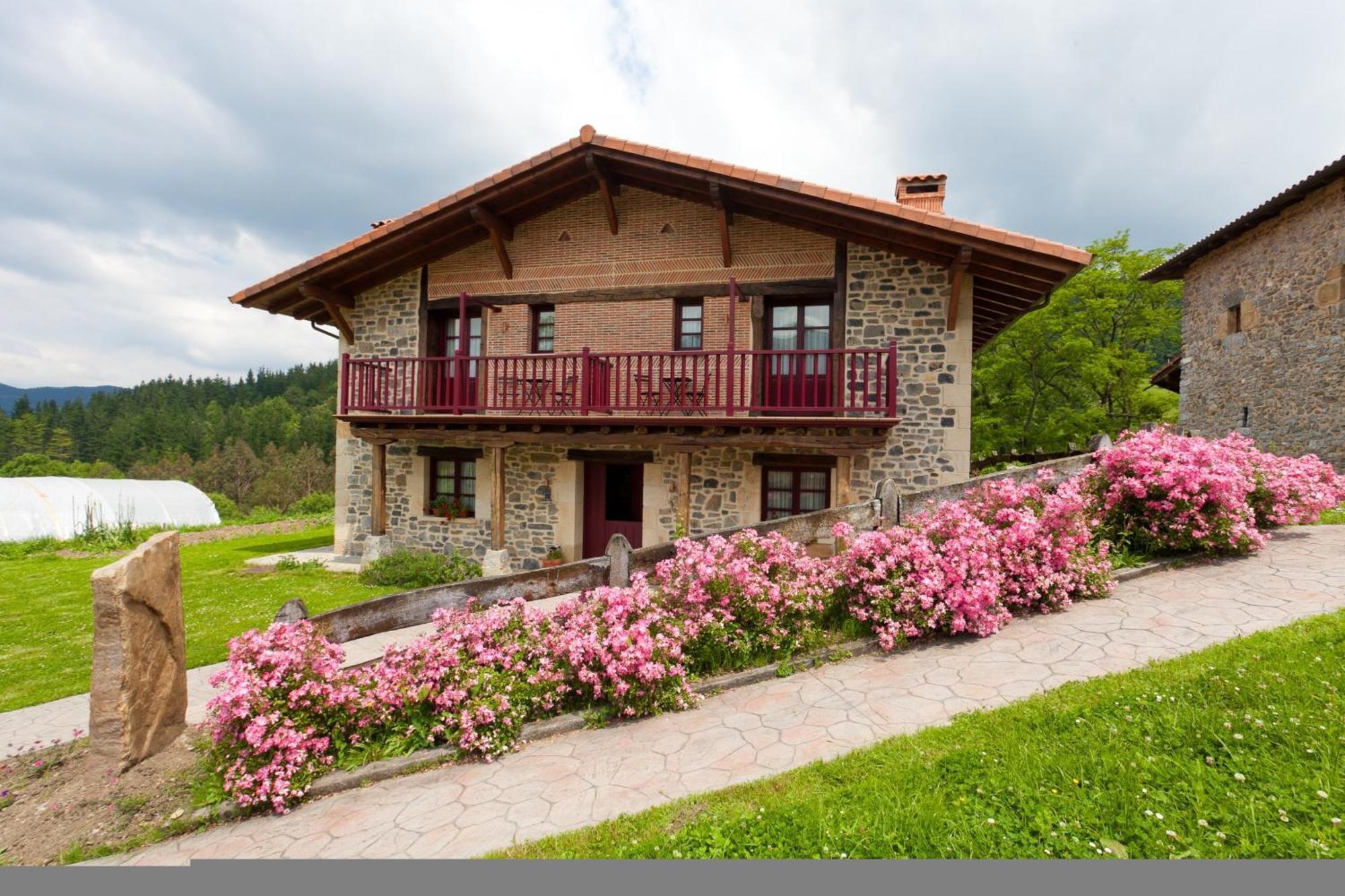 Отель Casa Rural Etxegorri Orozko Экстерьер фото